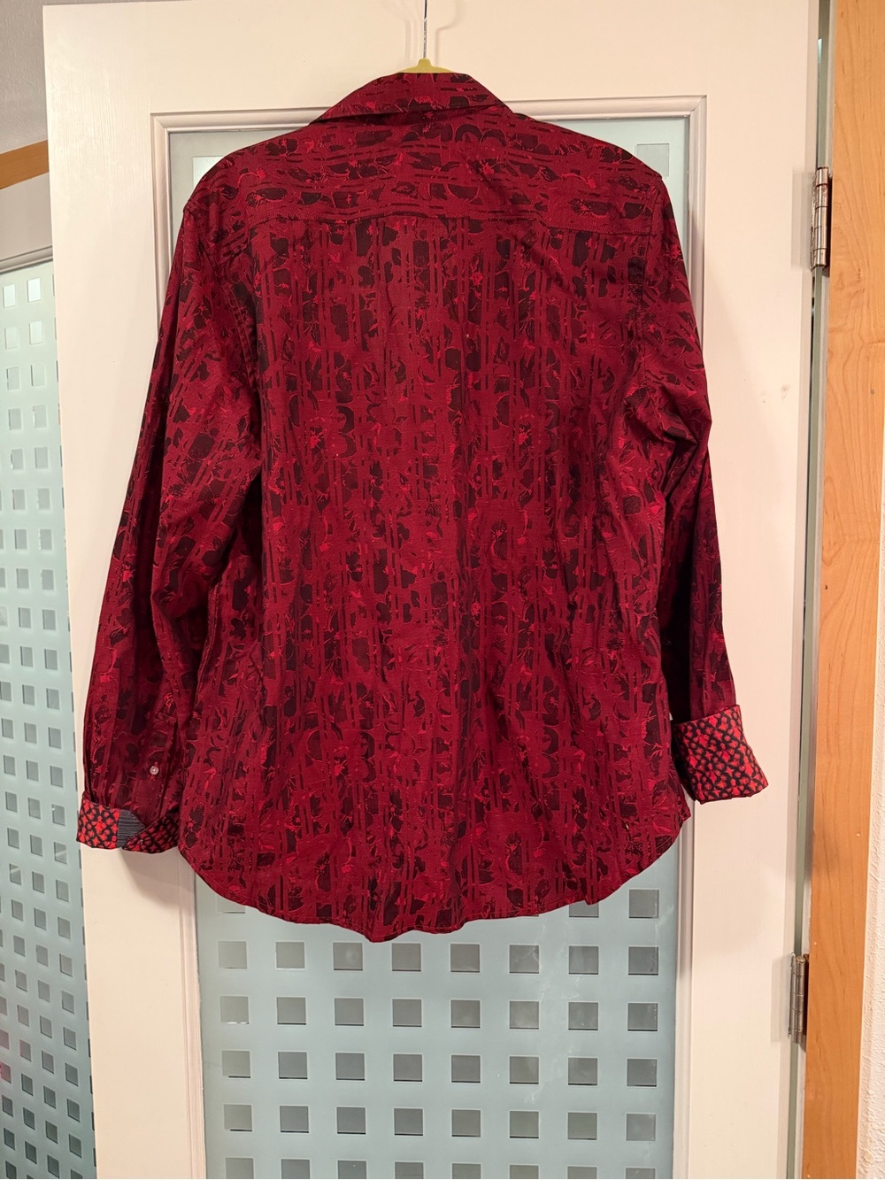 Robert Graham Red Patterned Men's Button-Down Shirt - Picture 6 of 7